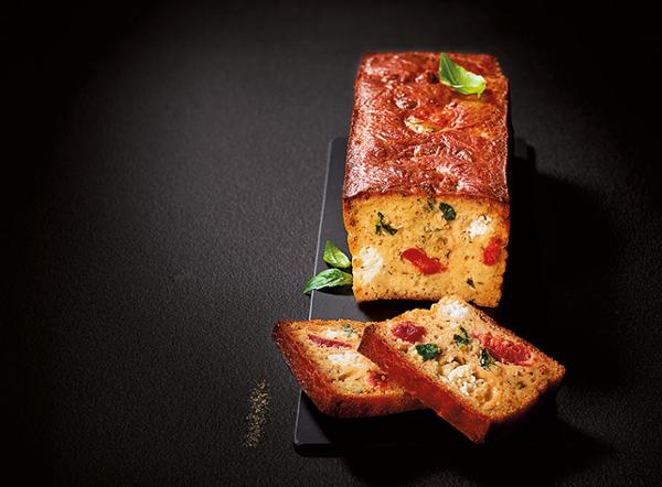 CAKE CHEVRE TOMATES COURGETTES